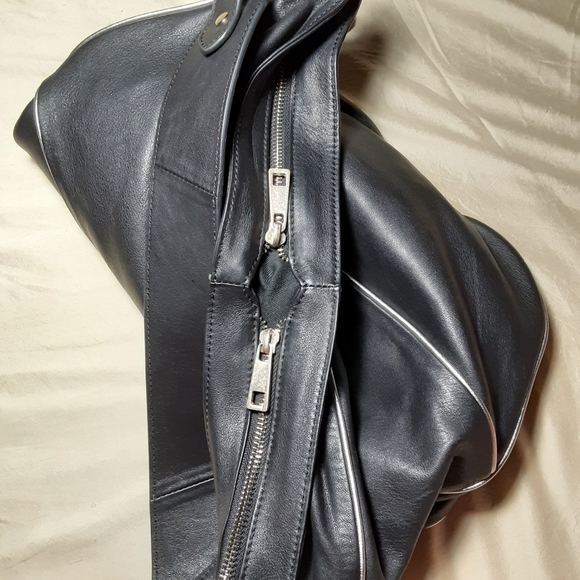AXARA Paris genuine leather hobo shoulder bag - Picture 9 of 12
